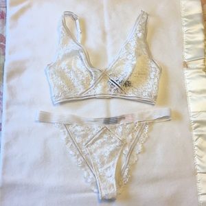 Sold❗️Victoria’s Secret Very Sexy Set